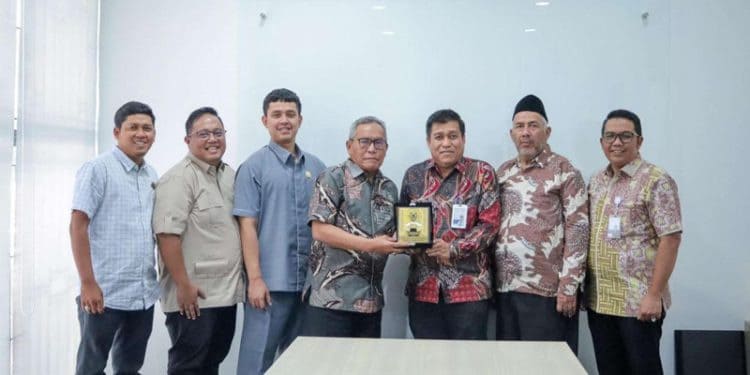 Komisi II Apresiasi Capaian Kinerja Bank Kalsel Cabang Batulicin dan Pelaihari