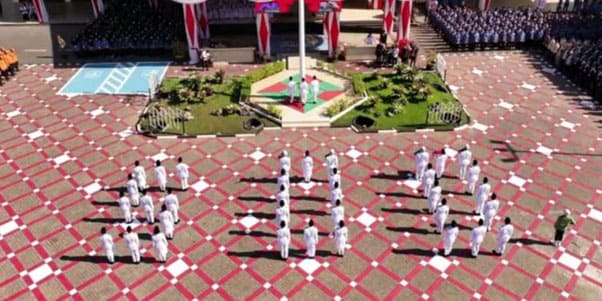 Peringatan HUT ke-81 RI Berlangsung Khidmat dan Lancar, Formasi Paskibraka Bentuk Angka 500 